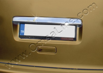 Volkswagen Caddy (10–14) Накладка над номером на крышку багажника, нерж. (TrendLine)